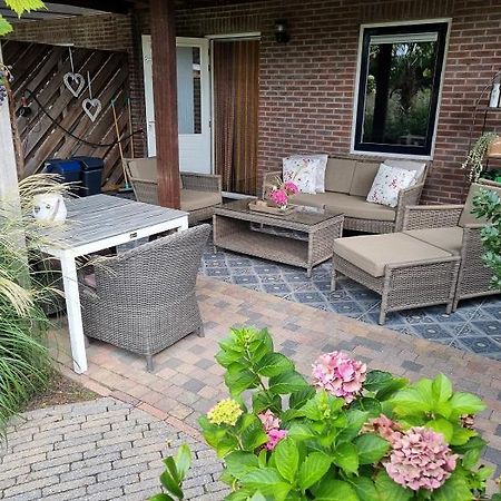 Bed And Breakfast De Dijk Zuid-Beijerland Eksteriør bilde